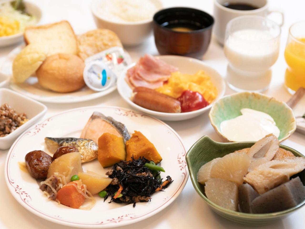 Apa Hotel Himeji Ekikita Esterno foto
