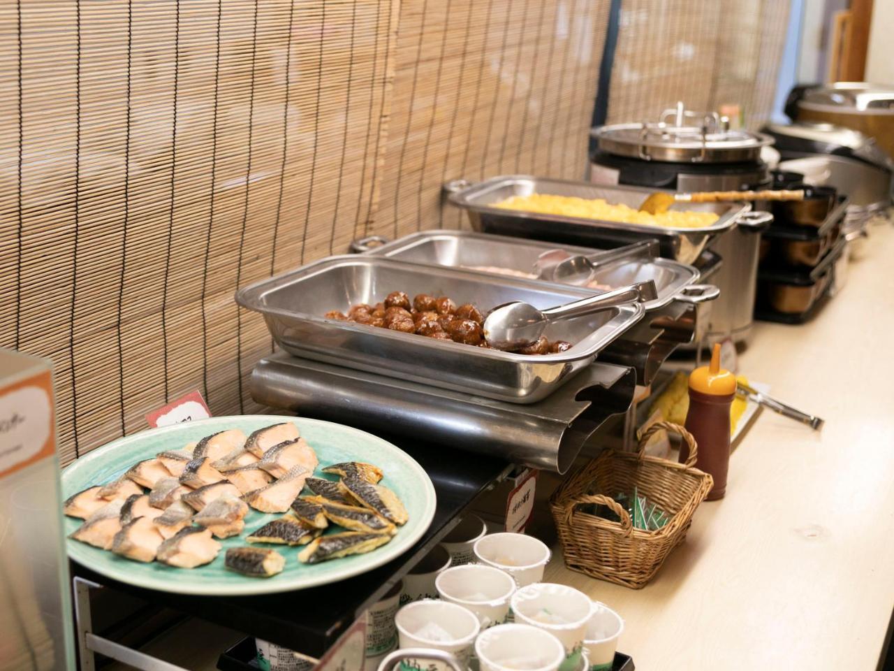 Apa Hotel Himeji Ekikita Esterno foto